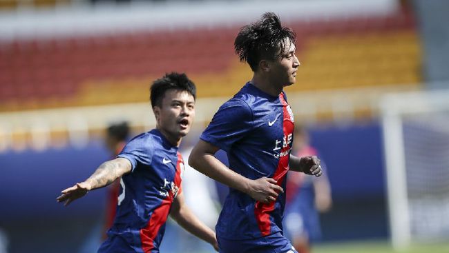 本轮意甲，那不勒斯主场2-1战胜卡利亚里。